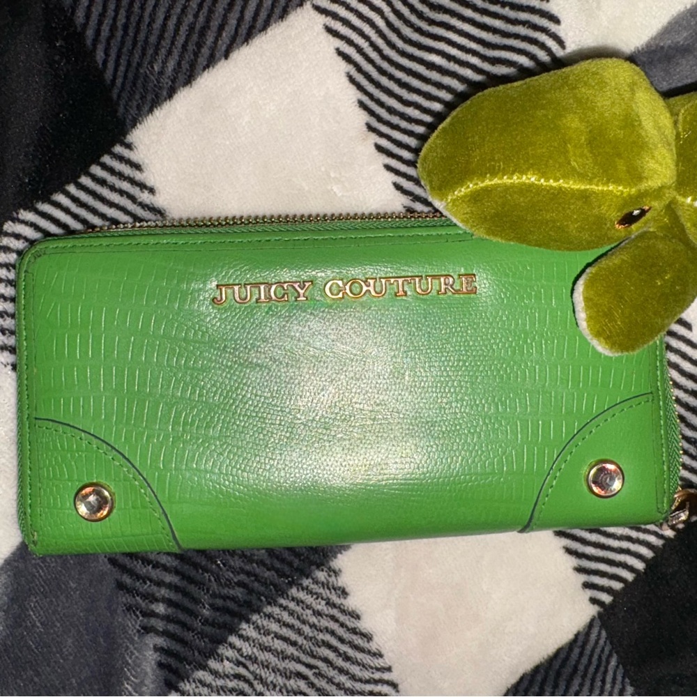 🐊 Vintage Juicy Couture Green Crocodile Wallet